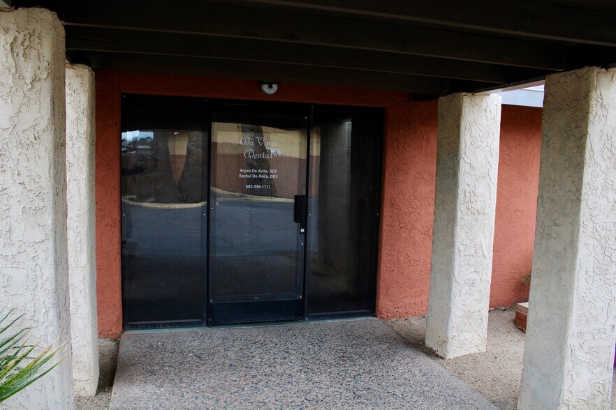 More Photos Of 1422 W Camelback Rd, Phoenix Medical For Sale