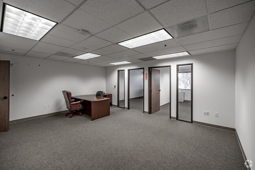 More Photos Of 500 S Kraemer Blvd, Brea Office For Lease