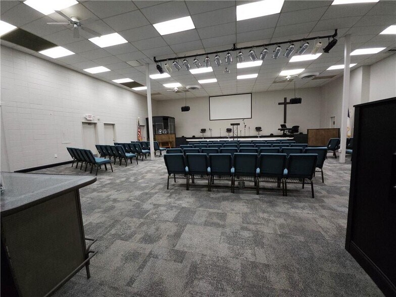 More Photos Of 4144 Old Austell Rd, Powder Springs Religious Facility For Lease