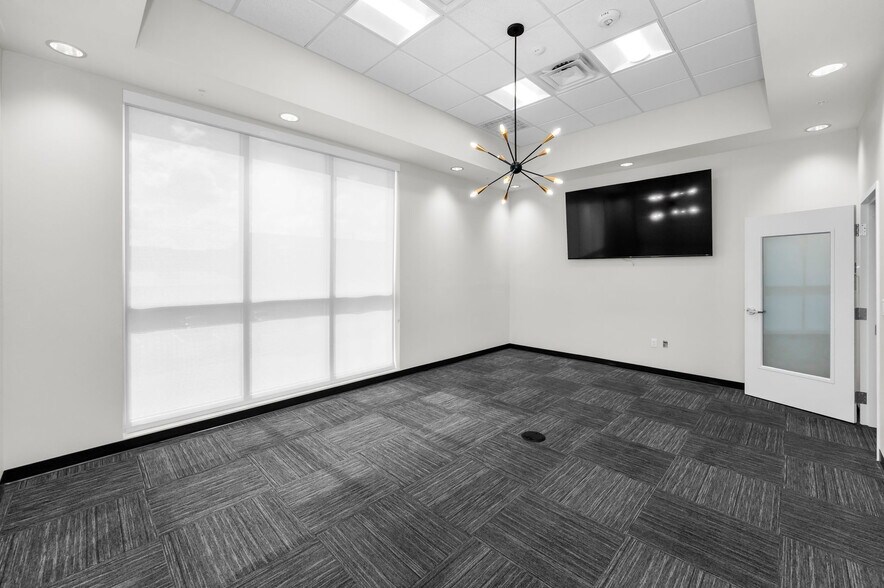 More Photos Of 11541 Trinity Blvd, Trinity Office For Lease