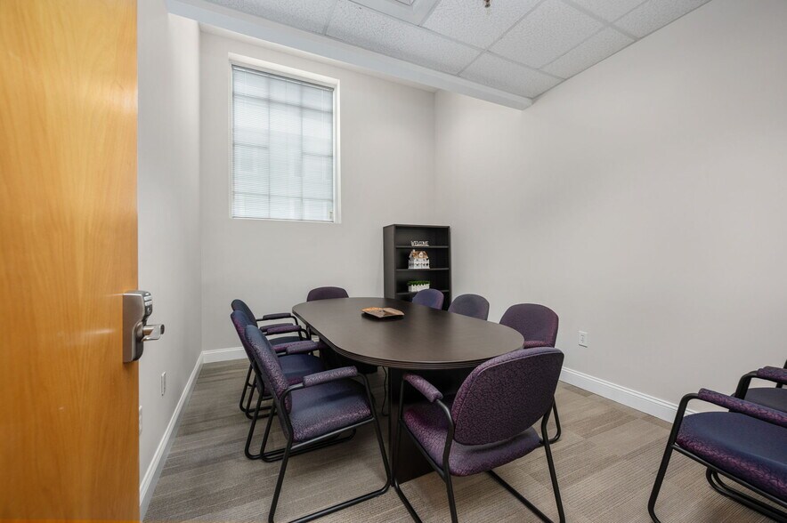 More Photos Of 415-417 Wolfe St, Fredericksburg Medical For Lease