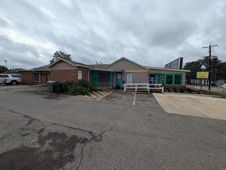 Primary Photo Of 734 Mt Moriah Rd, Memphis Loft Creative Space For Lease