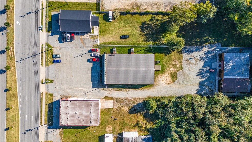 More Photos Of 4813 W Gate City Blvd, Greensboro Light Distribution For Sale