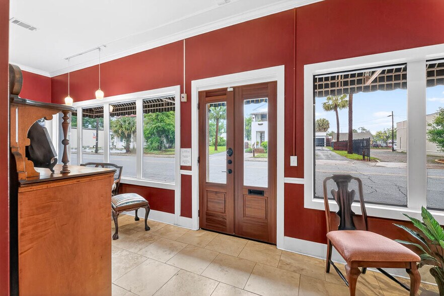 More Photos Of 1607 Norwich St, Brunswick Flex For Sale
