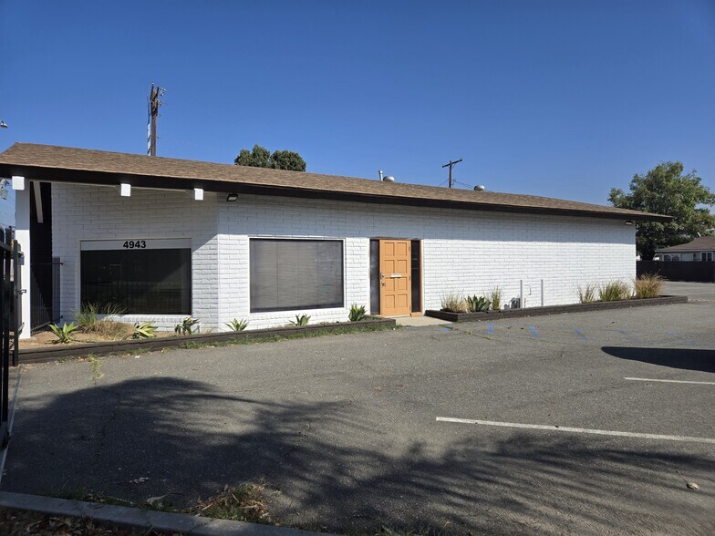 More Photos Of 19980 TEMESCAL CANYOUN, Riverside Freestanding For Lease