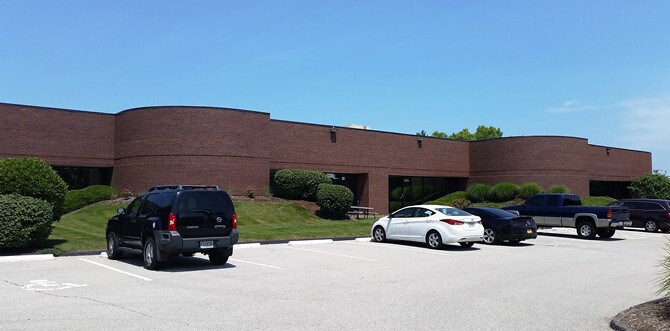 More Photos Of 4061-4073 Wedgeway Ct, Earth City Warehouse For Lease