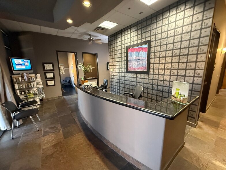 More Photos Of 2169 E Warner Rd, Tempe Office For Sale