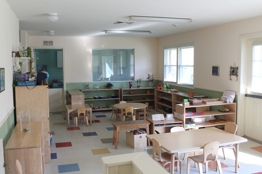 More Photos Of 281 Pennington Lawrenceville Rd, Pennington Daycare Center For Sale