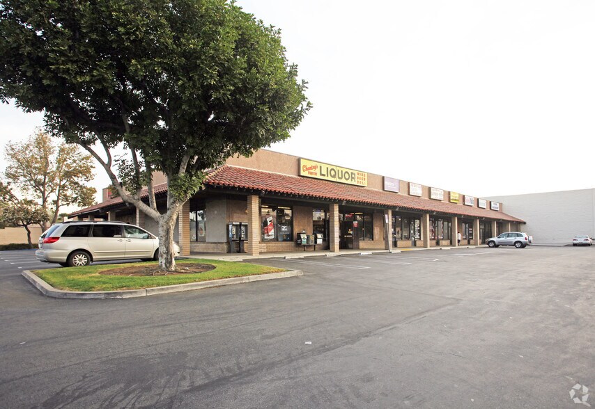 Primary Photo Of 1027-1047 E Amar Rd, West Covina Unknown For Lease