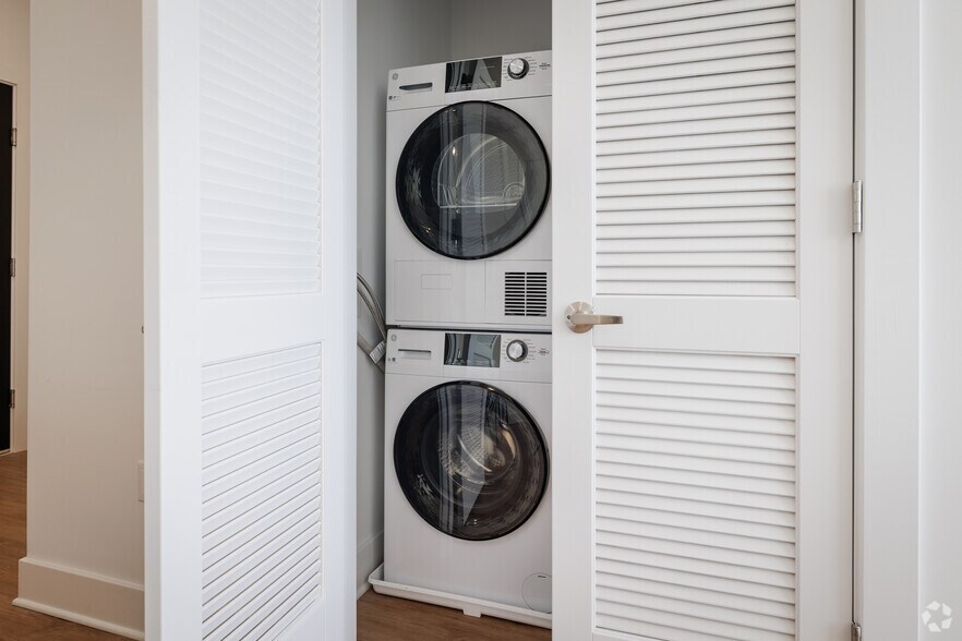 More Photos Of 110 Bergen Tpke, Little Ferry Apartments For Lease