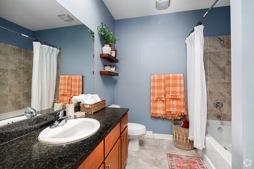 More Photos Of 3949 Lindell Blvd, Saint Louis Apartments For Lease