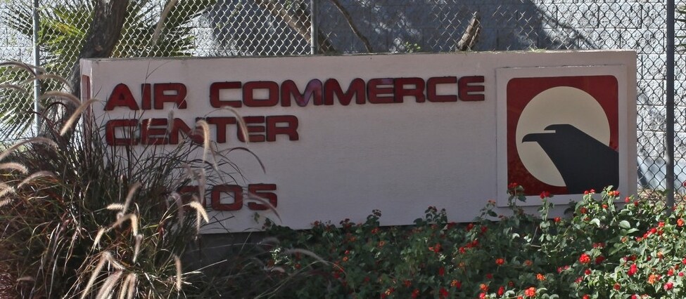 More Photos Of 14605 N Airport Dr, Scottsdale Airplane Hangar For Lease