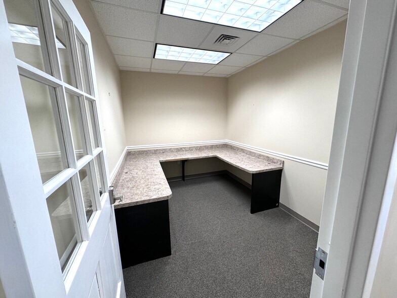 More Photos Of 70 Ansley Dr, Dahlonega Medical For Lease