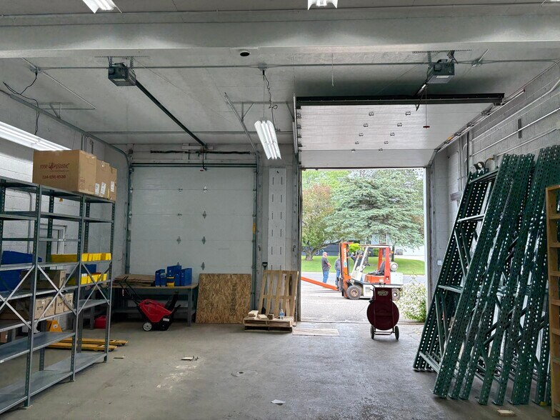 More Photos Of 3219 19th Ave E, Hibbing Manufacturing For Sale