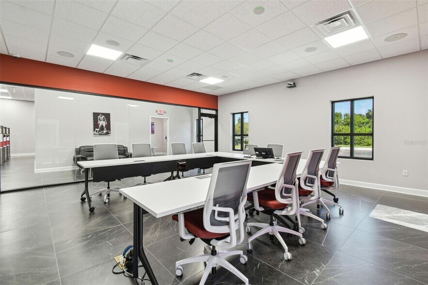 More Photos Of 13908 Monroes Business Park, Tampa Office Residential For Sale