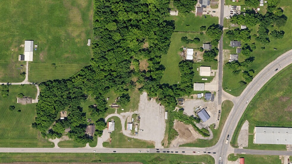 More Photos Of 1420 Highway M, Sedalia Service Station For Sale