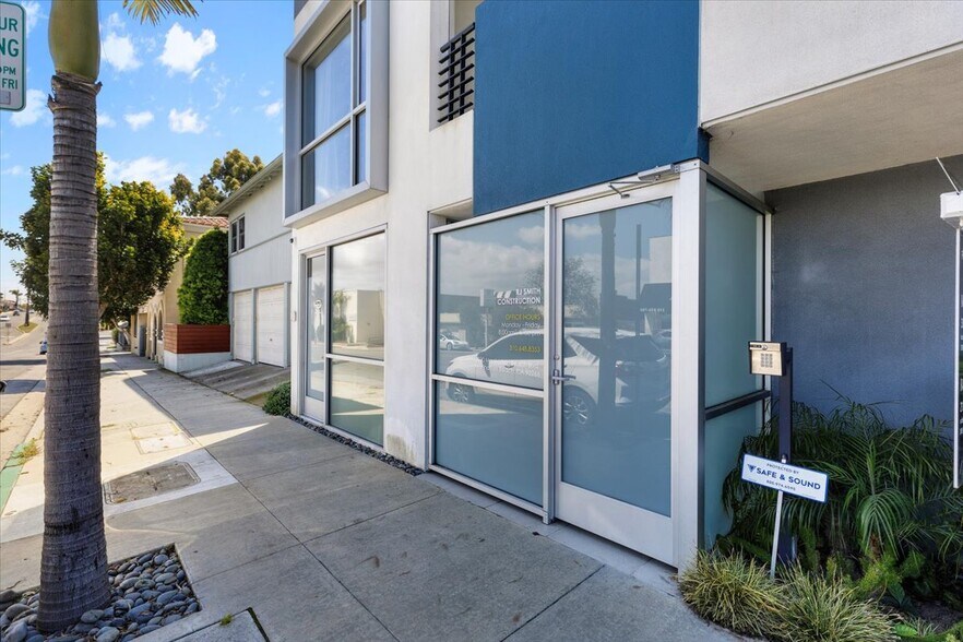 More Photos Of 930-932 Manhattan Beach Blvd, Manhattan Beach Office Residential For Sale