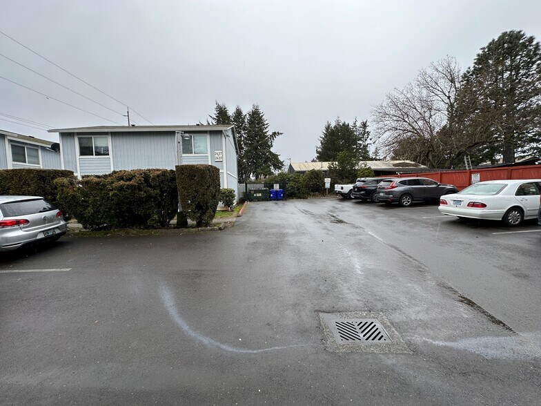 More Photos Of 2433 SE 139th Ave, Portland Apartments For Sale