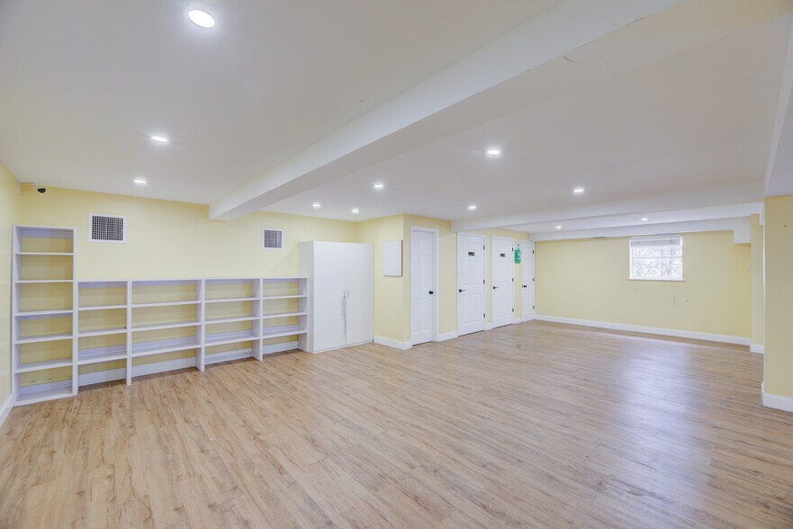 More Photos Of 359 10th St, West Palm Beach Storefront Retail Office For Lease