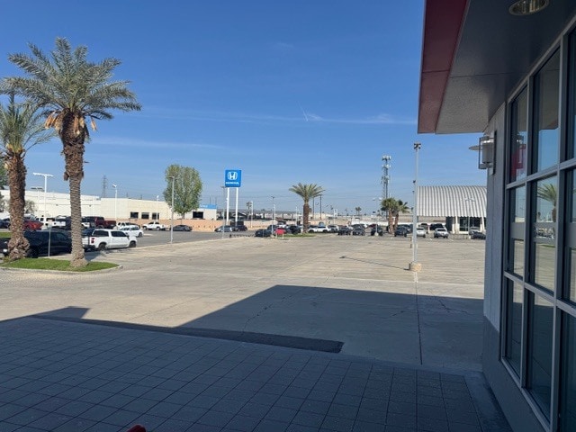 More Photos Of 4608 Rudnick Ct, Bakersfield Auto Dealership For Lease