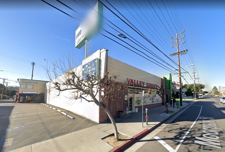 More Photos Of 11418 Moorpark St, North Hollywood Supermarket For Lease