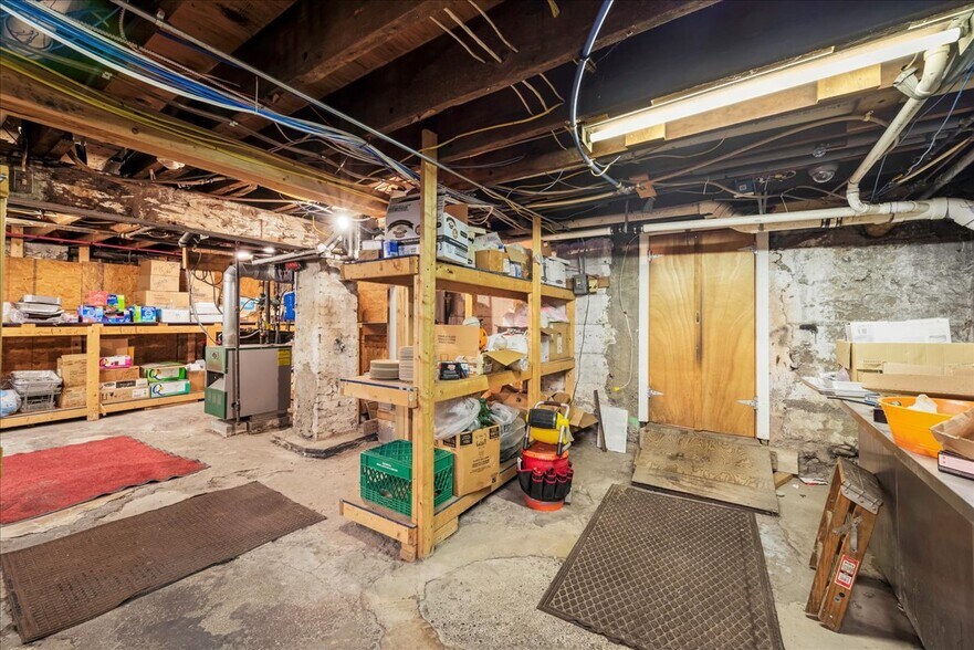 More Photos Of 750 Boulevard Ave, Dickson City Bar For Sale