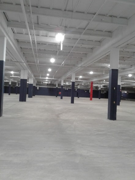 More Photos Of 1 Buckingham Ave, Perth Amboy Warehouse For Lease