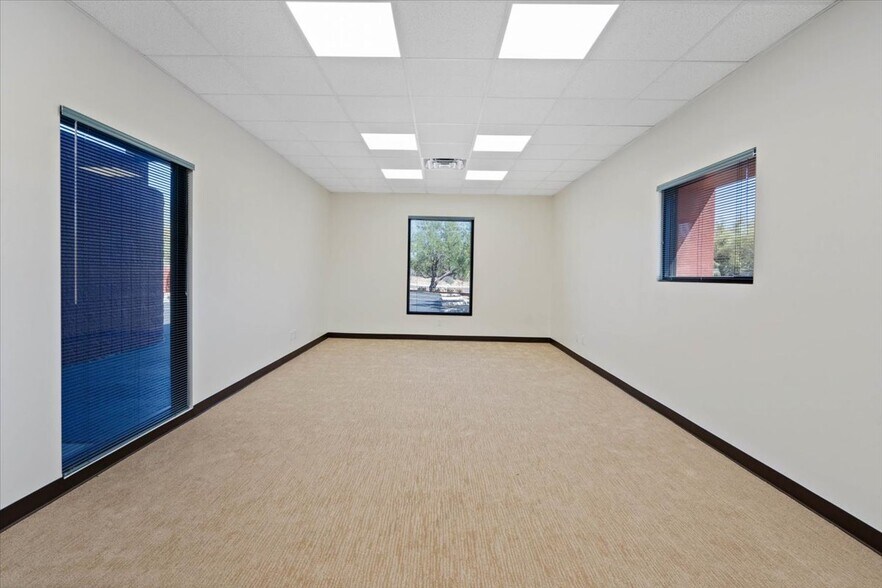 More Photos Of 7530 E Nonchalant Ave, Carefree Medical For Sale