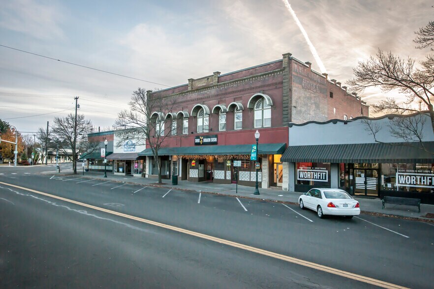 More Photos Of 214-226 E Main st, Walla Walla General Retail For Sale