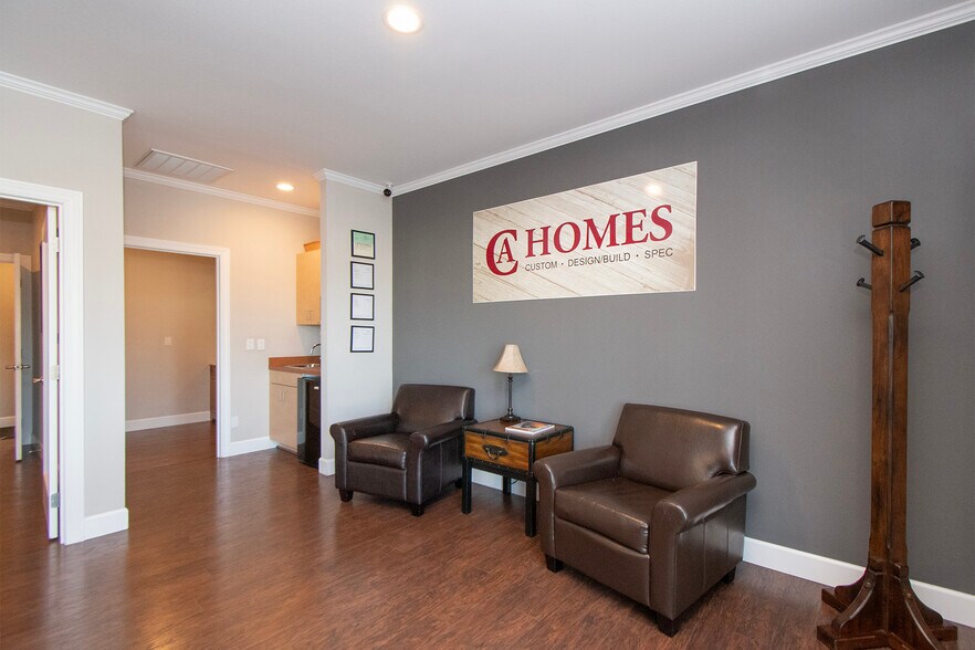 More Photos Of 495 Spruce St, Sequim Office For Sale