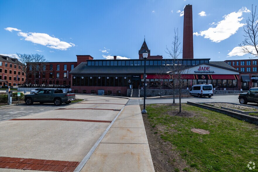 More Photos Of 4 High St, North Andover Office For Lease