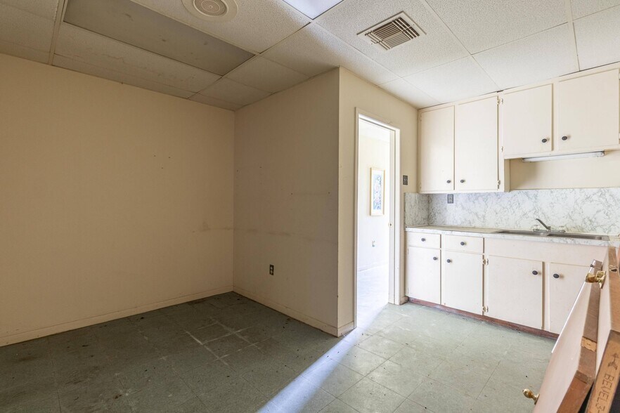 More Photos Of 5729 Texas st, Hitchcock Industrial For Lease