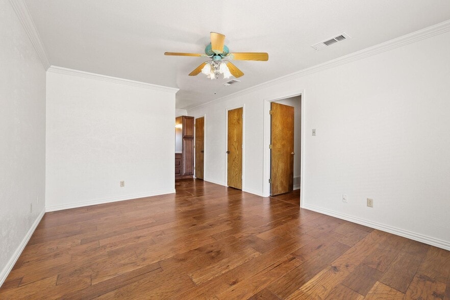 More Photos Of 12869 FM 1385, Pilot Point Light Distribution For Lease