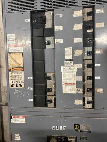 More Photos Of 340 Rotary Ln, Waurika Warehouse For Sale