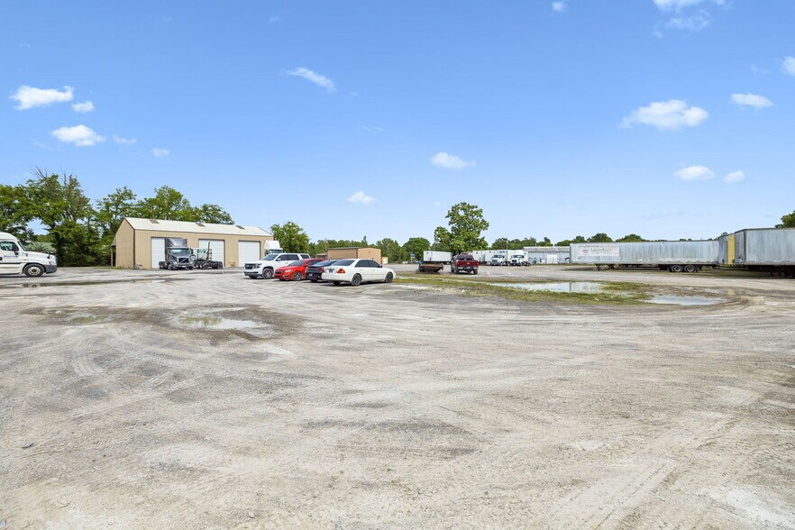 More Photos Of 1311 W College St, Murfreesboro Industrial For Sale