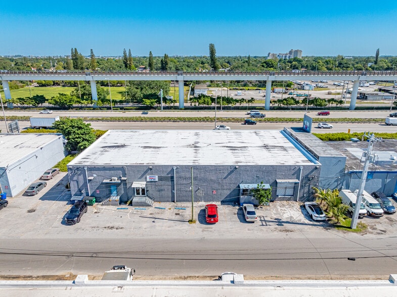 Primary Photo Of 3035 NW 40th St, Miami Warehouse For Sale