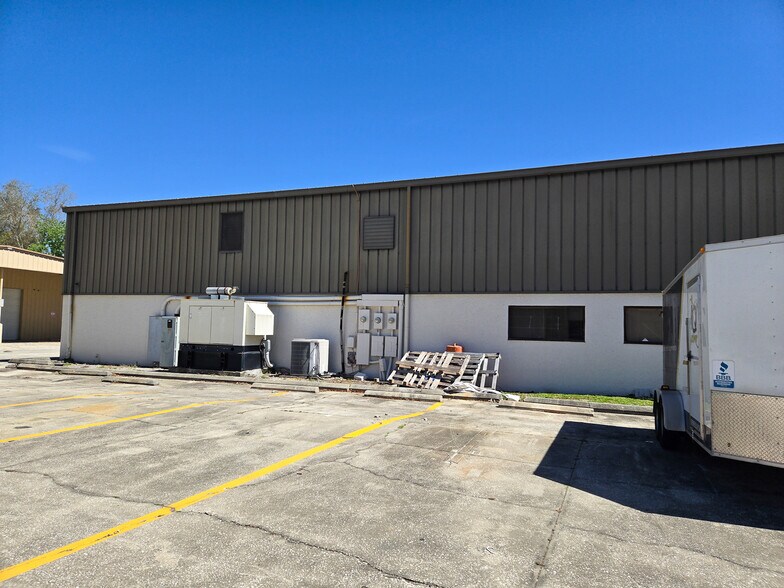 Primary Photo Of 1969 Corporate Sq, Longwood Light Manufacturing For Sale