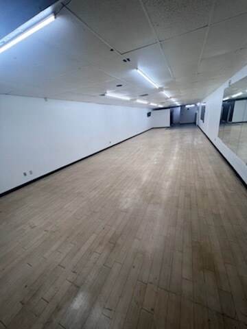 More Photos Of 1733-1737 E McDowell Rd, Phoenix General Retail For Lease