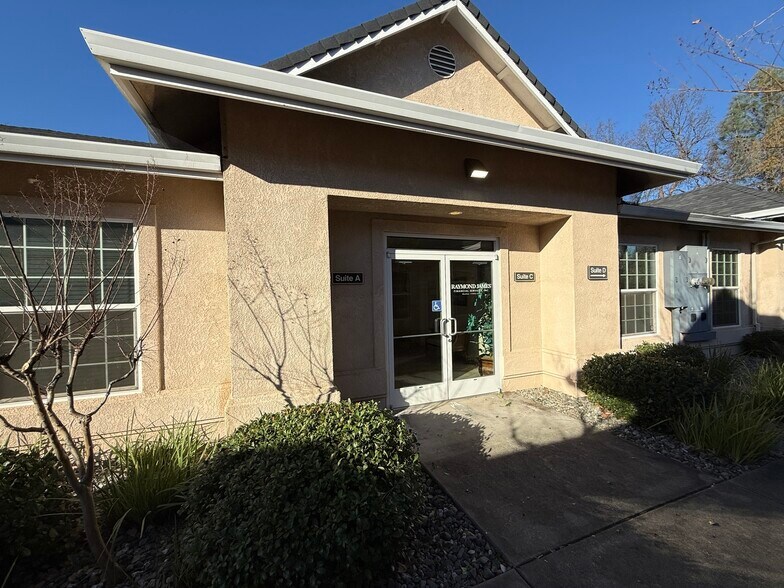 More Photos Of 1405 Victor Ave, Redding Office For Lease