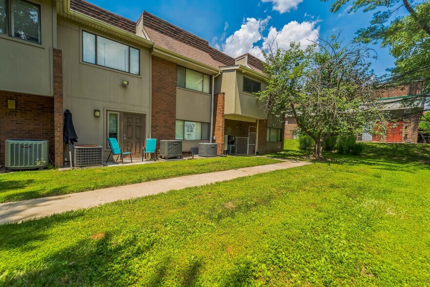 More Photos Of 7270-7278 Cradlerock Way, Columbia Medical For Lease