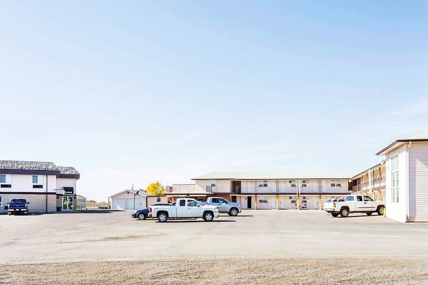 Primary Photo Of 45 Service Rd N, Moose Jaw Hotel For Sale