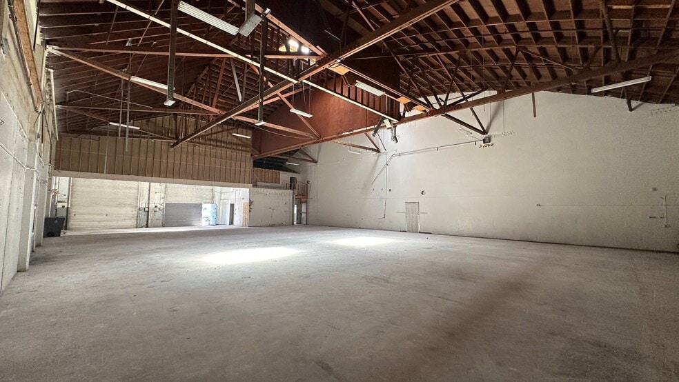 More Photos Of 660 Bryant St, San Francisco Service For Lease