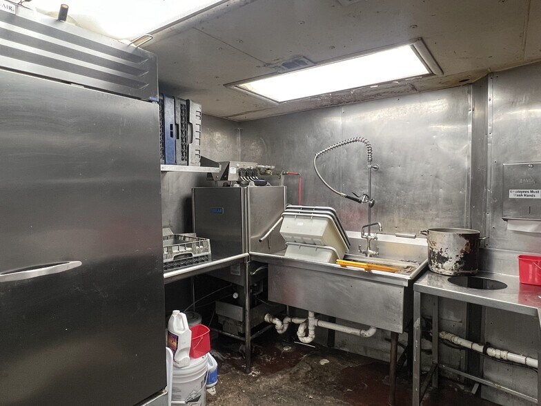 More Photos Of 1150 US-71 HWY, Mena Restaurant For Sale