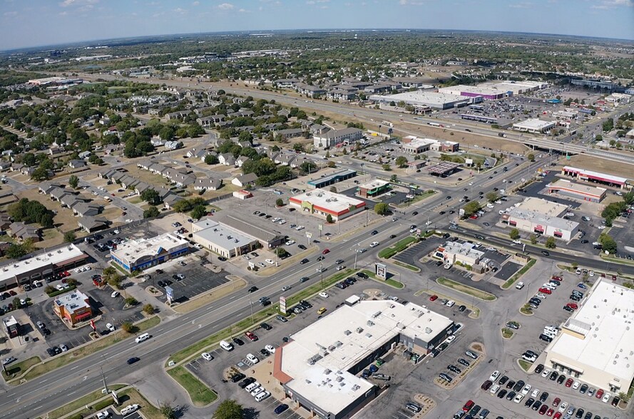 More Photos Of 3101 N Rock Rd, Wichita Unknown For Lease