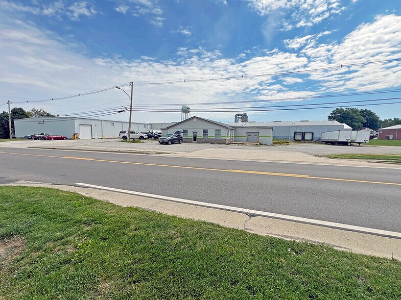 Primary Photo Of 1450-1520 S Mill St, Nashville Warehouse For Sale