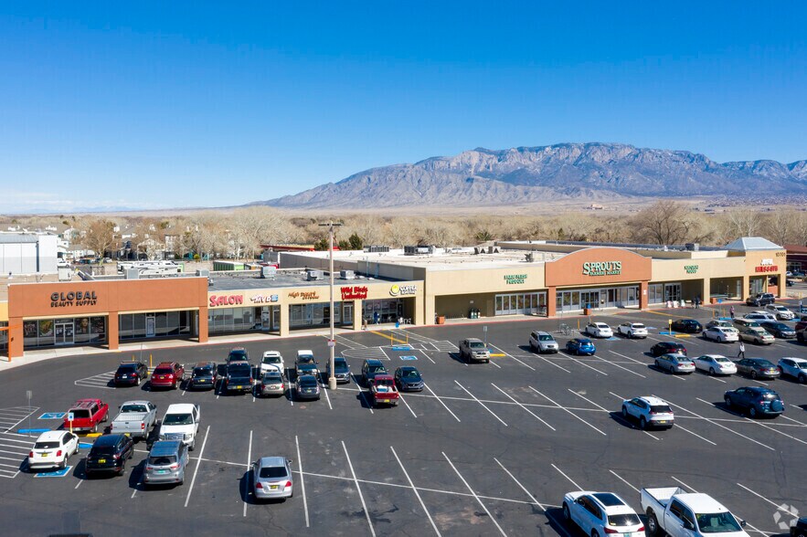 More Photos Of 10701 Corrales Rd NW, Albuquerque Storefront For Lease