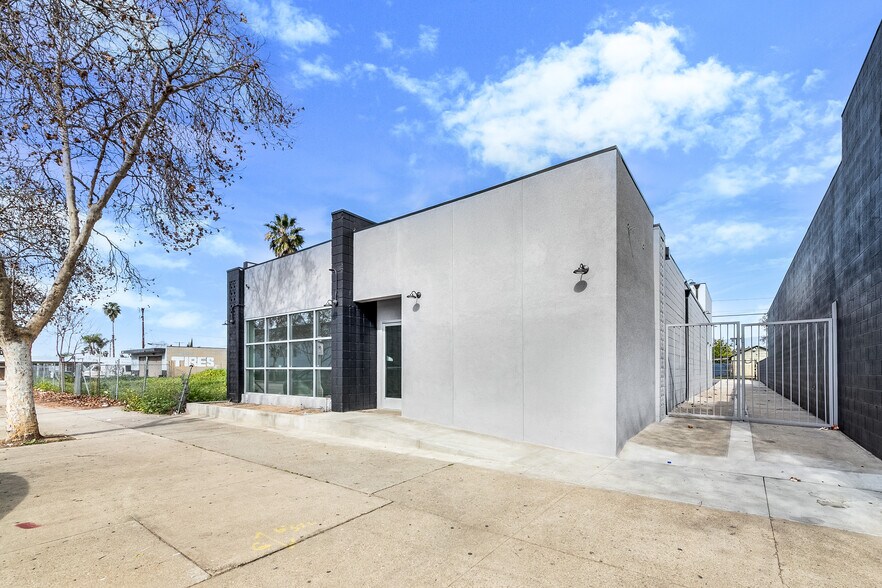 More Photos Of 1241 W Holt Ave, Pomona Storefront Retail Office For Sale