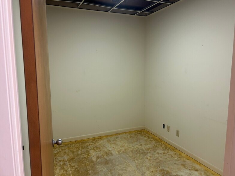 More Photos Of 925 SE 1st St, Pompano Beach Medical For Sale