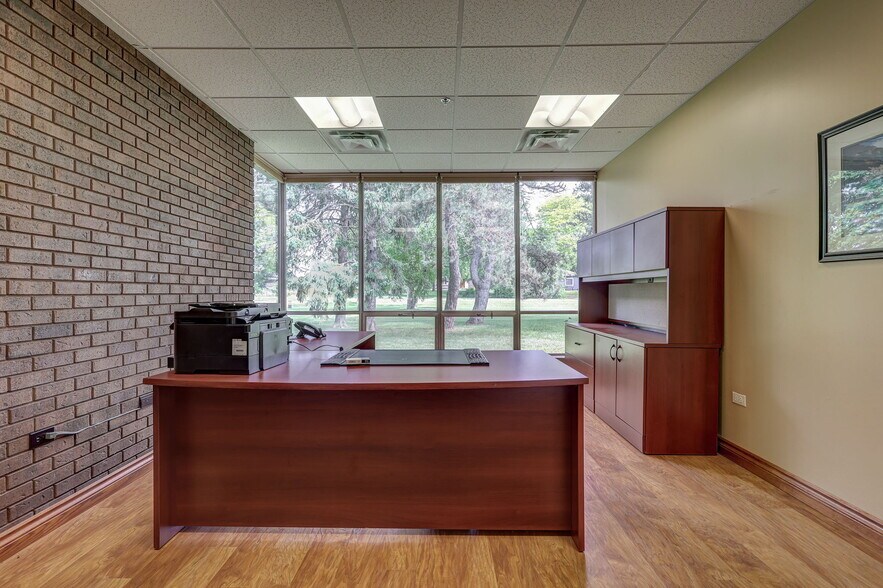 More Photos Of 620 Ireland Rd, Norfolk Manufacturing For Lease