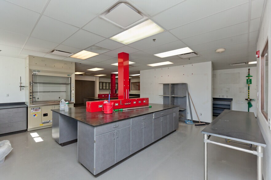 More Photos Of 365 32 Rd., Grand Junction Warehouse For Lease